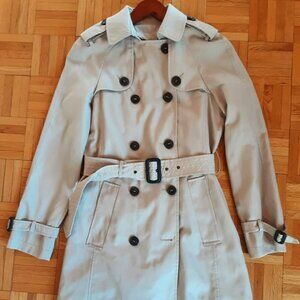 BRAND NEW Zara belted trench coat. never worn size S.